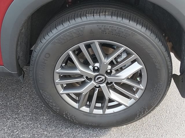 Used 2026 Nissan Rogue S FWD image 17