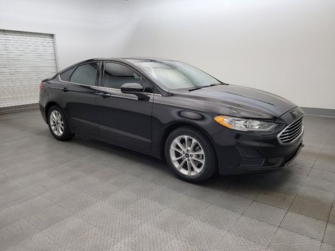 Used 2020 Ford Fusion SE FWD image 11