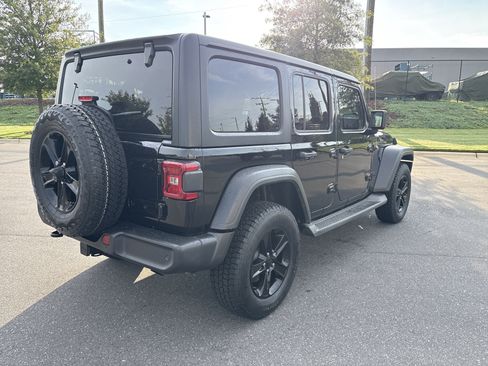 Used 2021 Jeep Wrangler Unlimited Sport AWD/4WD image 9