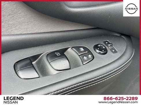 Used 2023 Nissan Murano SV image 15