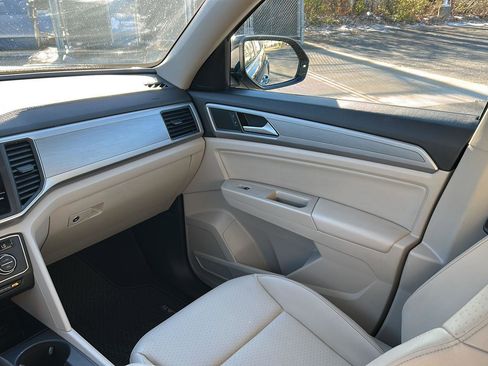 Used 2019 Volkswagen Atlas SE image 24