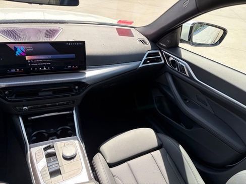 Used 2025 BMW 430i xDrive w/ Premium Package image 15