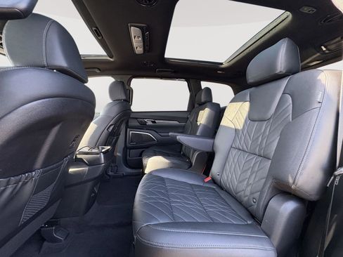 Used 2024 Kia Telluride SX X-Line AWD/4WD image 22