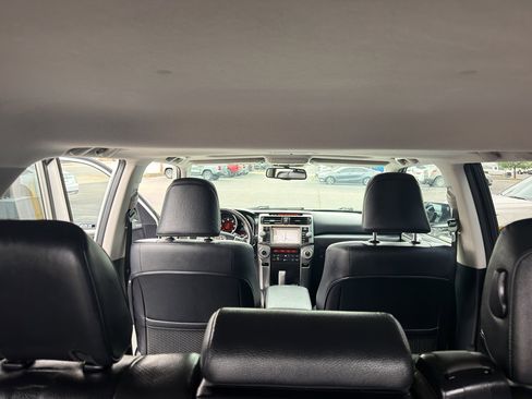 Used 2012 Toyota 4Runner Limited AWD/4WD image 14