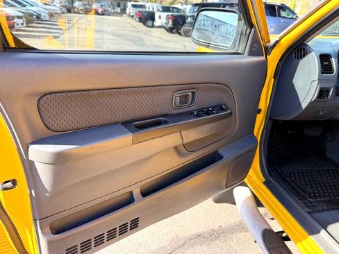 Used 2004 Nissan Xterra XE image 14