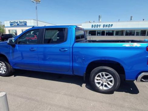 Used 2025 Chevrolet Silverado 1500 LT AWD/4WD image 5