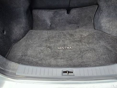 Used 2014 Nissan Sentra SV FWD image 12