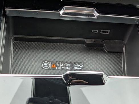 New 2026 GMC Yukon AT4 Ultimate AWD/4WD image 15