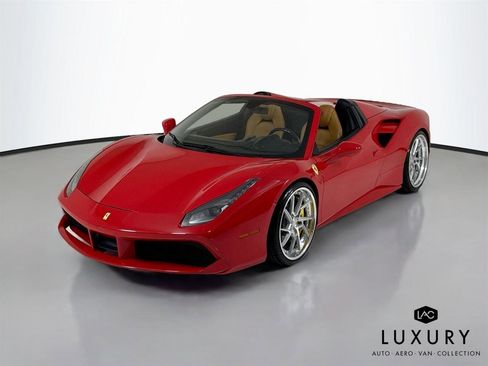 Used 2017 Ferrari 488 Spider RWD image 4