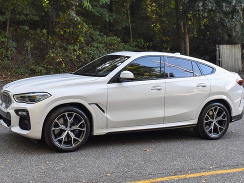 Used 2020 BMW X6 xDrive40i w/ Executive Package image 3