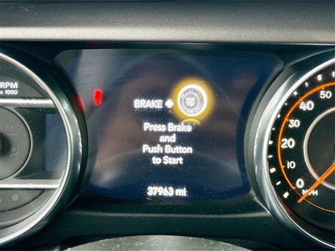 Used 2023 Jeep Gladiator Willys image 12