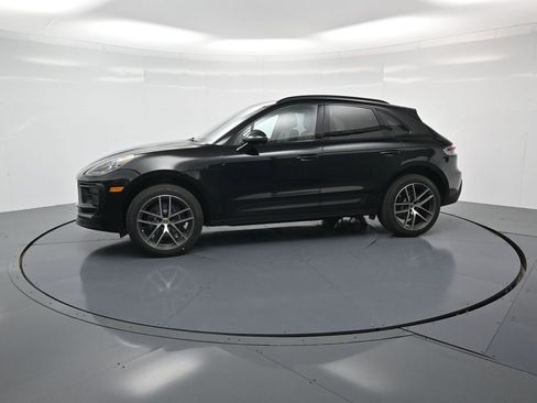 Used 2026 Porsche Macan AWD/4WD image 2