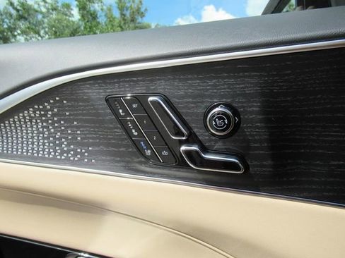 New 2026 Cadillac Lyriq V image 31