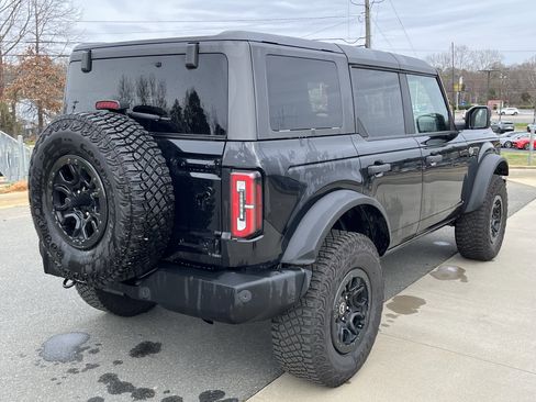 Used 2024 Ford Bronco Wildtrak image 9