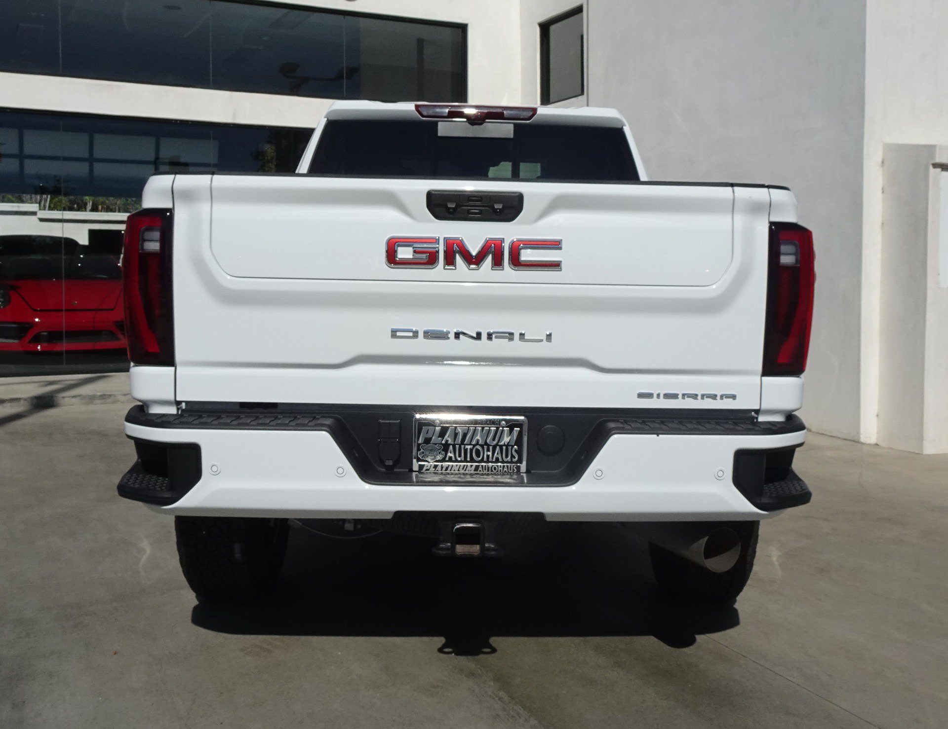 Used 2025 GMC Sierra 2500 Denali w/ Denali Reserve Package AWD/4WD image 5