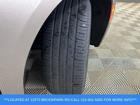 Used 2018 Chrysler Pacifica Limited FWD image 29