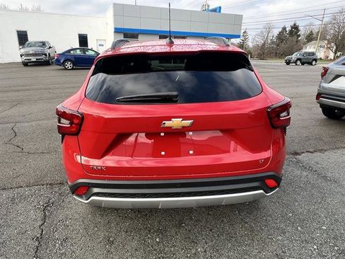 New 2026 Chevrolet Trax LT w/ Driver Confidence Package image 4