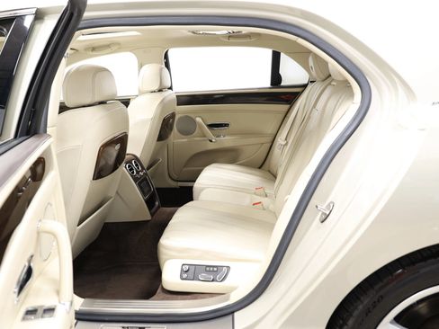 Used 2014 Bentley Flying Spur W12 AWD/4WD image 43