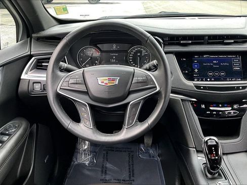Used 2024 Cadillac XT5 Luxury image 5