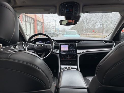 Used 2021 Jeep Grand Cherokee L Limited image 39