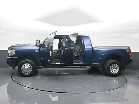 Used 2023 RAM 3500 Laramie image 28