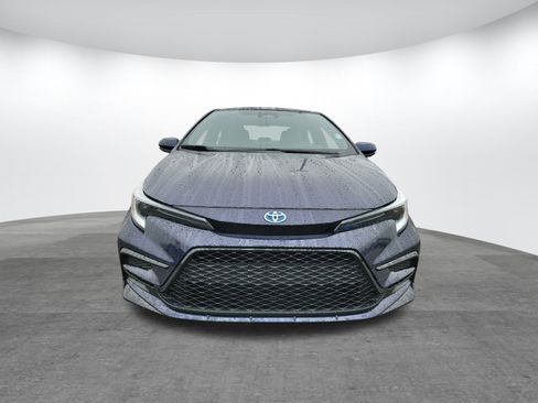 Certified 2024 Toyota Corolla SE w/ Convenience Package image 2