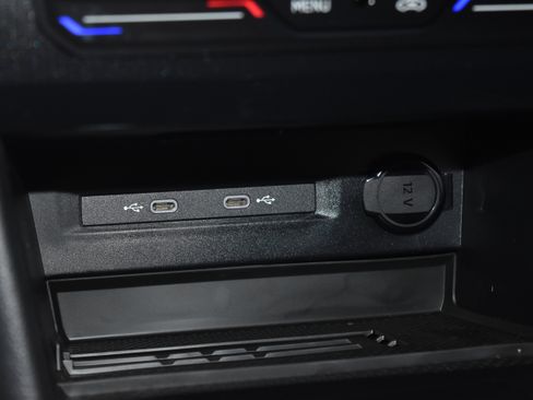 New 2026 Volkswagen Taos SEL image 11