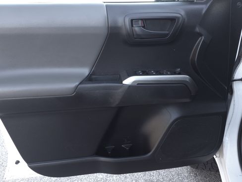 Used 2021 Toyota Tacoma SR5 image 25