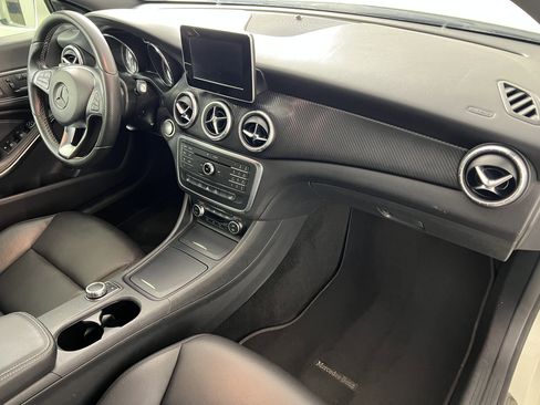 Used 2015 Mercedes-Benz CLA 250 4MATIC image 25