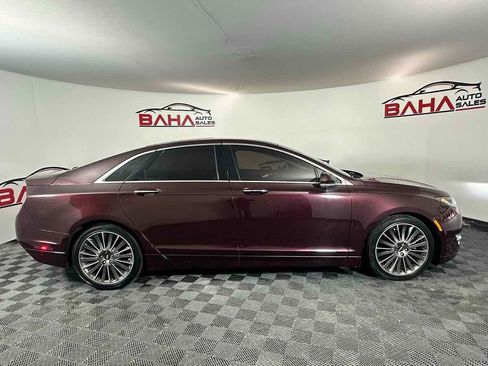 Used 2013 Lincoln MKZ image 9
