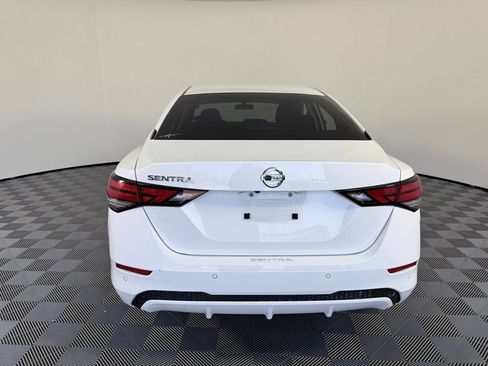 Used 2023 Nissan Sentra S image 4