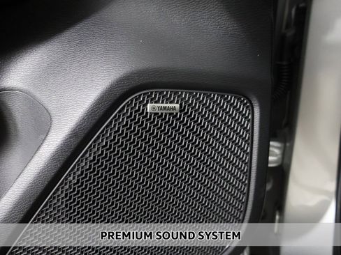 New 2025 Mitsubishi Outlander ES image 4