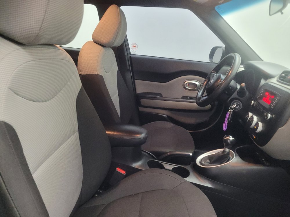 Used 2016 Kia Soul FWD image 21