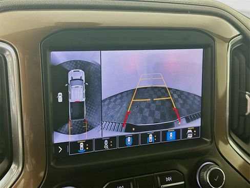 Used 2023 Chevrolet Silverado 2500 High Country w/ Z71 Off-Road Package image 19