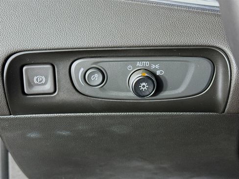 Used 2018 Buick Enclave Premium w/ Experience Buick Package image 11