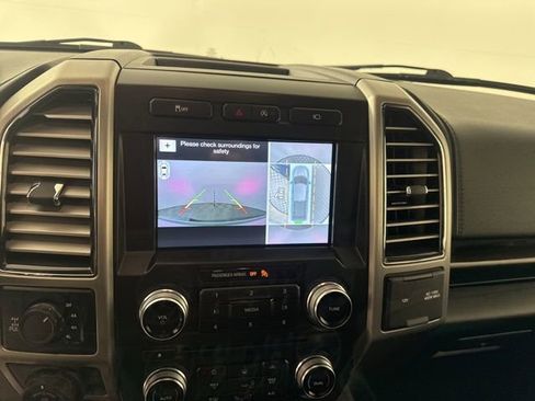 Used 2017 Ford F150 Platinum w/ Equipment Group 701A Luxury image 43