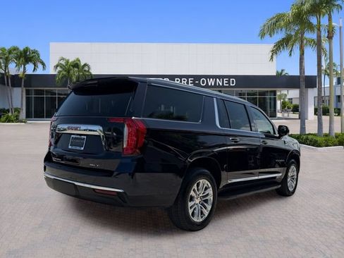 Used 2023 GMC Yukon XL SLT AWD/4WD image 7