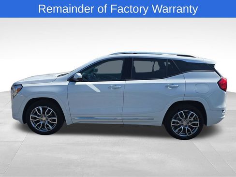 Used 2023 GMC Terrain Denali AWD/4WD image 2