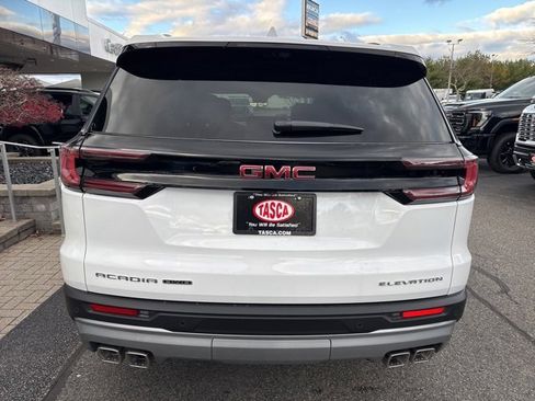 New 2026 GMC Acadia Elevation image 7