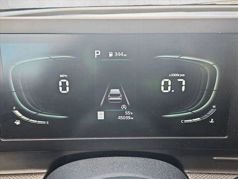 Used 2024 Kia Sportage LX image 11