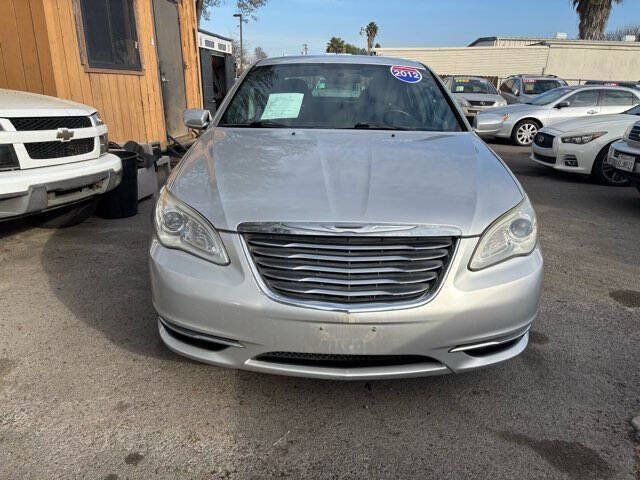 Used 2012 Chrysler 200 LX FWD image 2