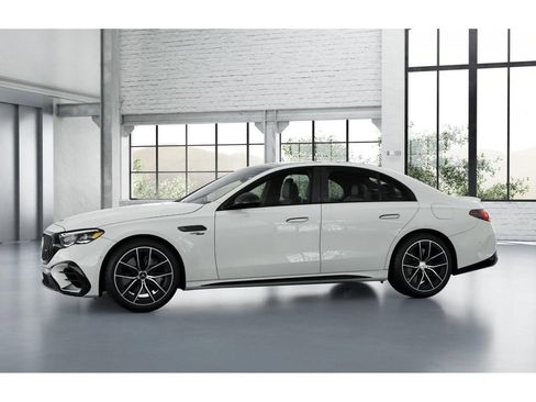 New 2026 Mercedes-Benz E 53 AMG e 4MATIC Sedan image 36