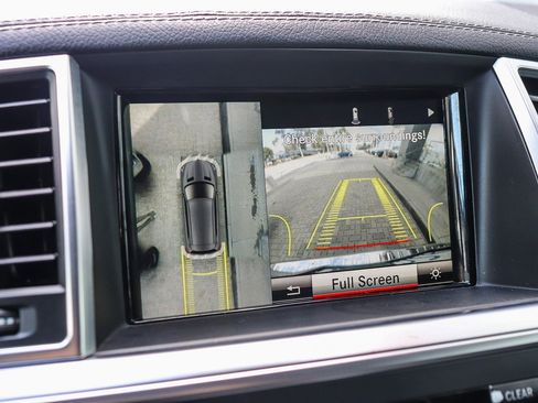 Used 2016 Mercedes-Benz GL 450 4MATIC image 27