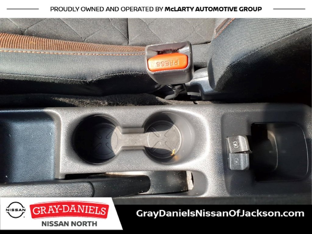 Used 2019 Nissan Kicks SR FWD image 20