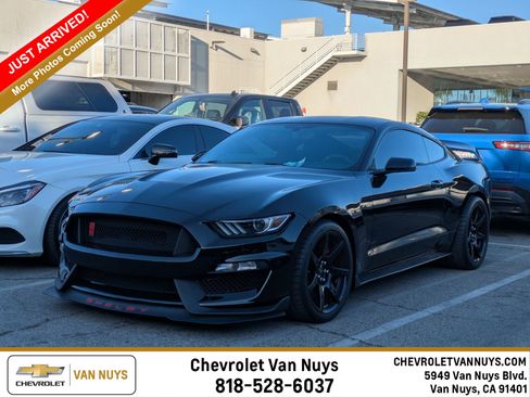Used 2017 Ford Mustang Shelby GT350R w/ GT350R Equipment Group 920A image 1