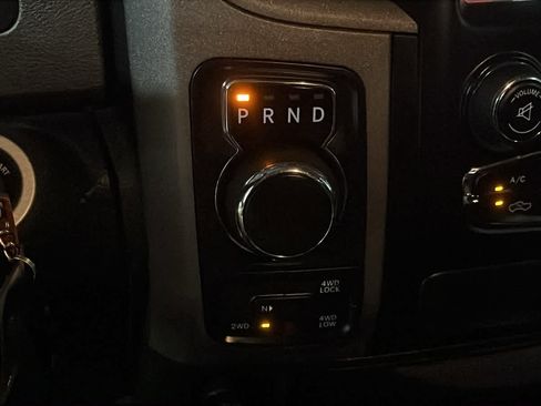 Used 2019 RAM 1500 Express w/ Express Value Package AWD/4WD image 16