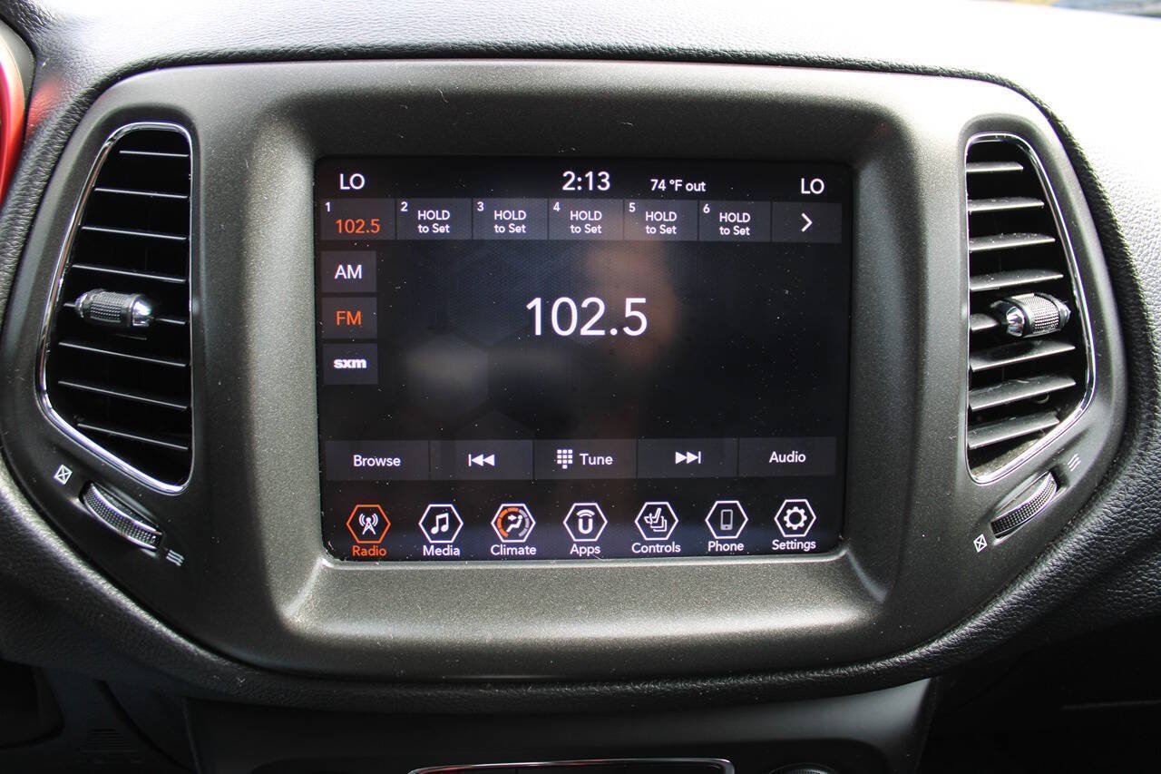 Used 2019 Jeep Compass Trailhawk w/ Leather Interior Group AWD/4WD image 27