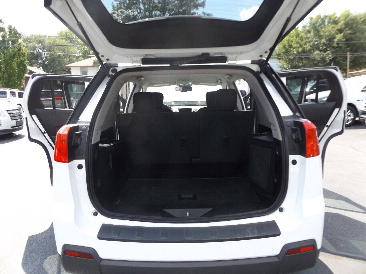 Used 2015 GMC Terrain SLE AWD/4WD image 27