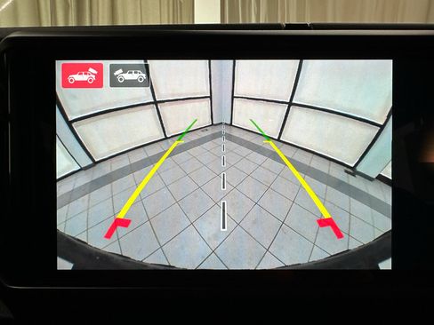 Used 2024 Jeep Wrangler Rubicon w/ Technology Group image 27