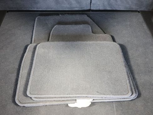 Used 2021 Chevrolet Blazer LT FWD image 43